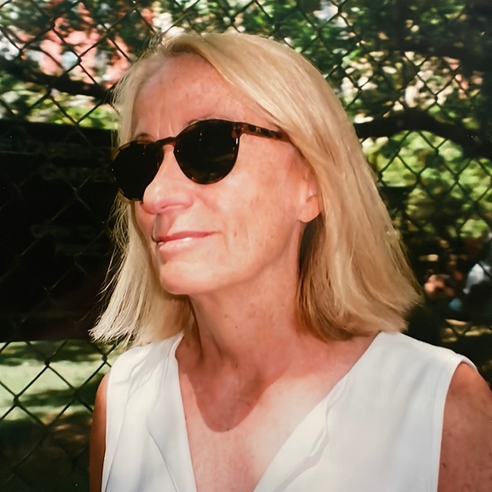 Meet your Posher, Cynthia